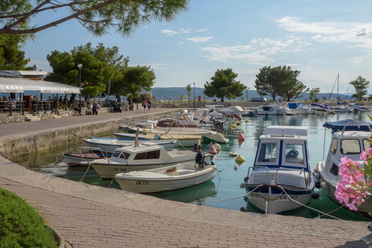 Apartment Andric Crikvenica Buitenkant foto
