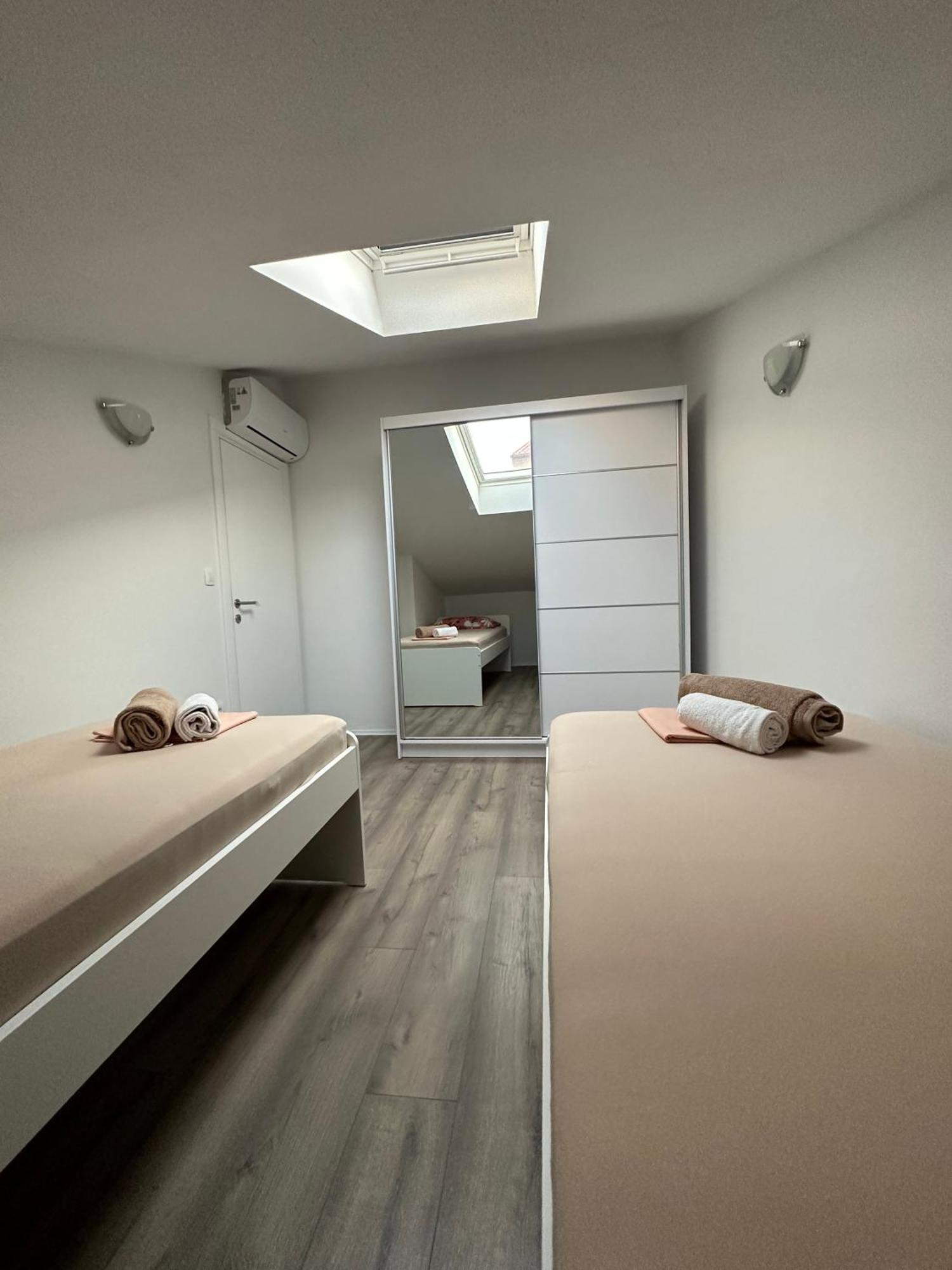 Apartment Andric Crikvenica Buitenkant foto